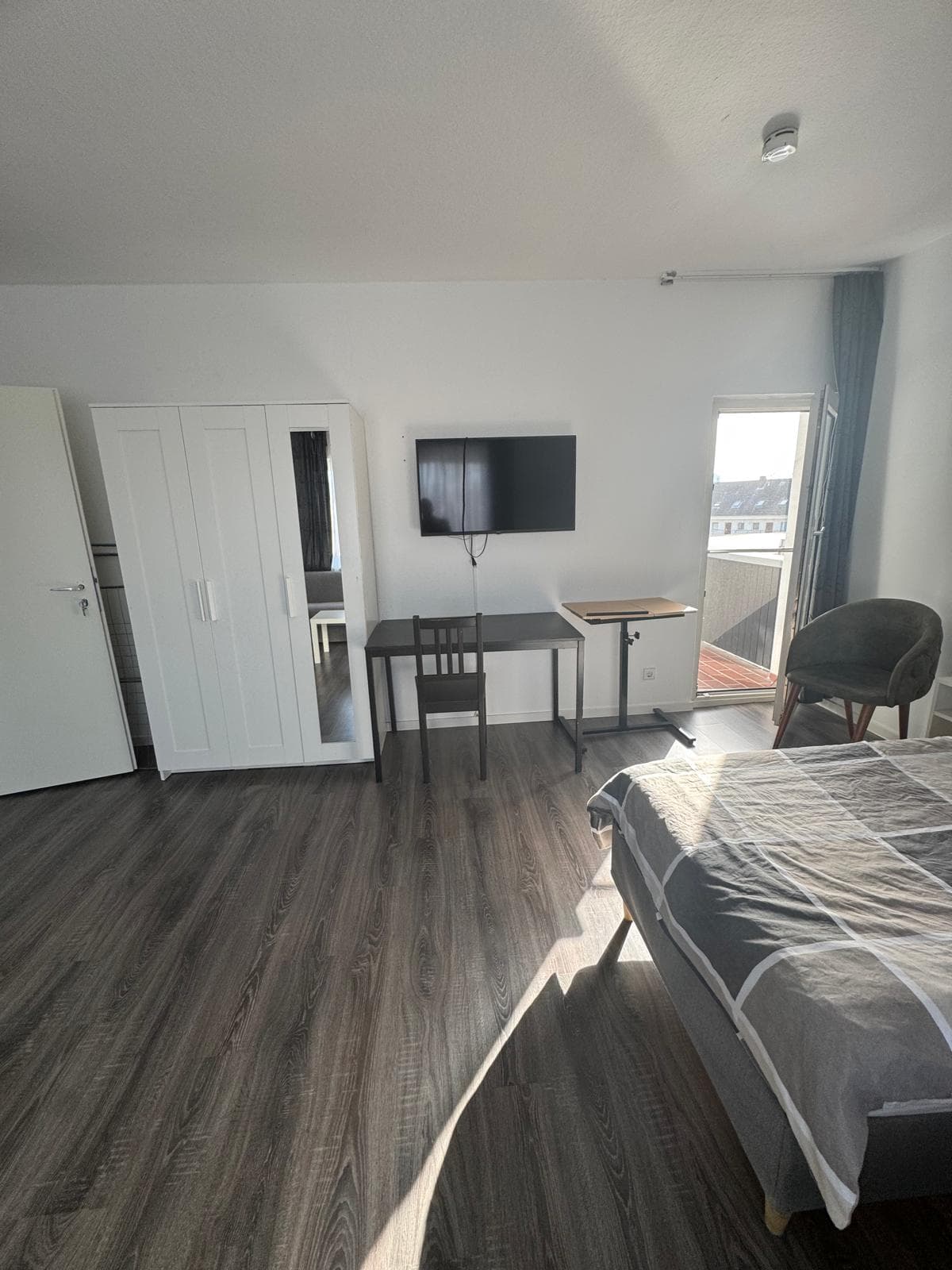 Apartmán 4 — Zařízené apartmány v Hannoveru, Groß-Buchholz — 4